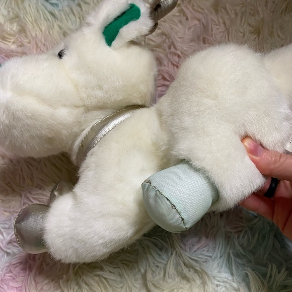 RARE vintage 80s/90s green and off white reindeer plush - Picture 2 of 8